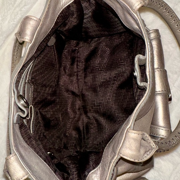 Cole Haan soft leather, pewter colored medium shoulder bag, good used condition - Picture 6 of 15